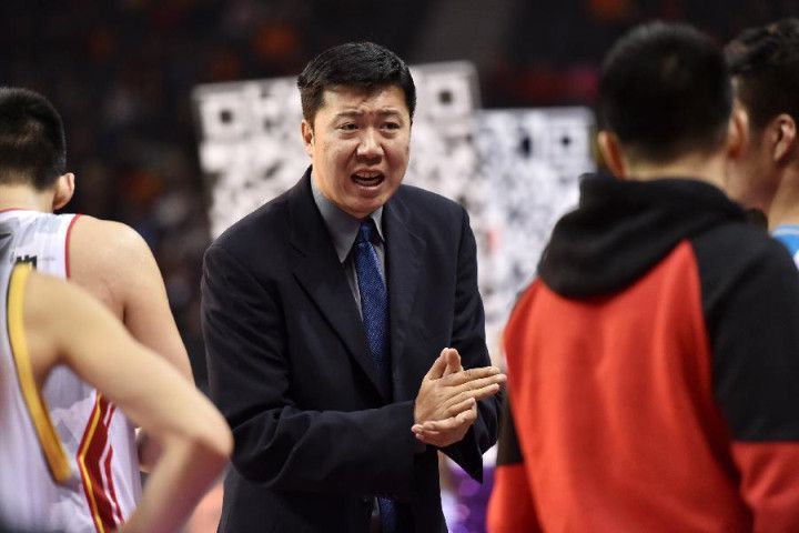 五千万的别墅，附带两千万的装修，可以拎包入住，卖他一个亿，他也觉得很划算。